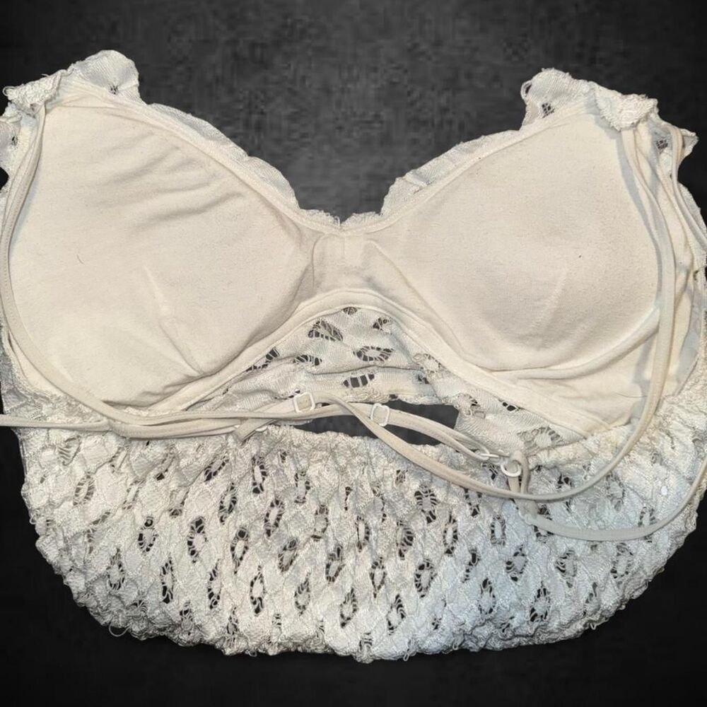 White Floral Lace Bralette Top – Women’s Small – Boutique - Picture 3 of 4